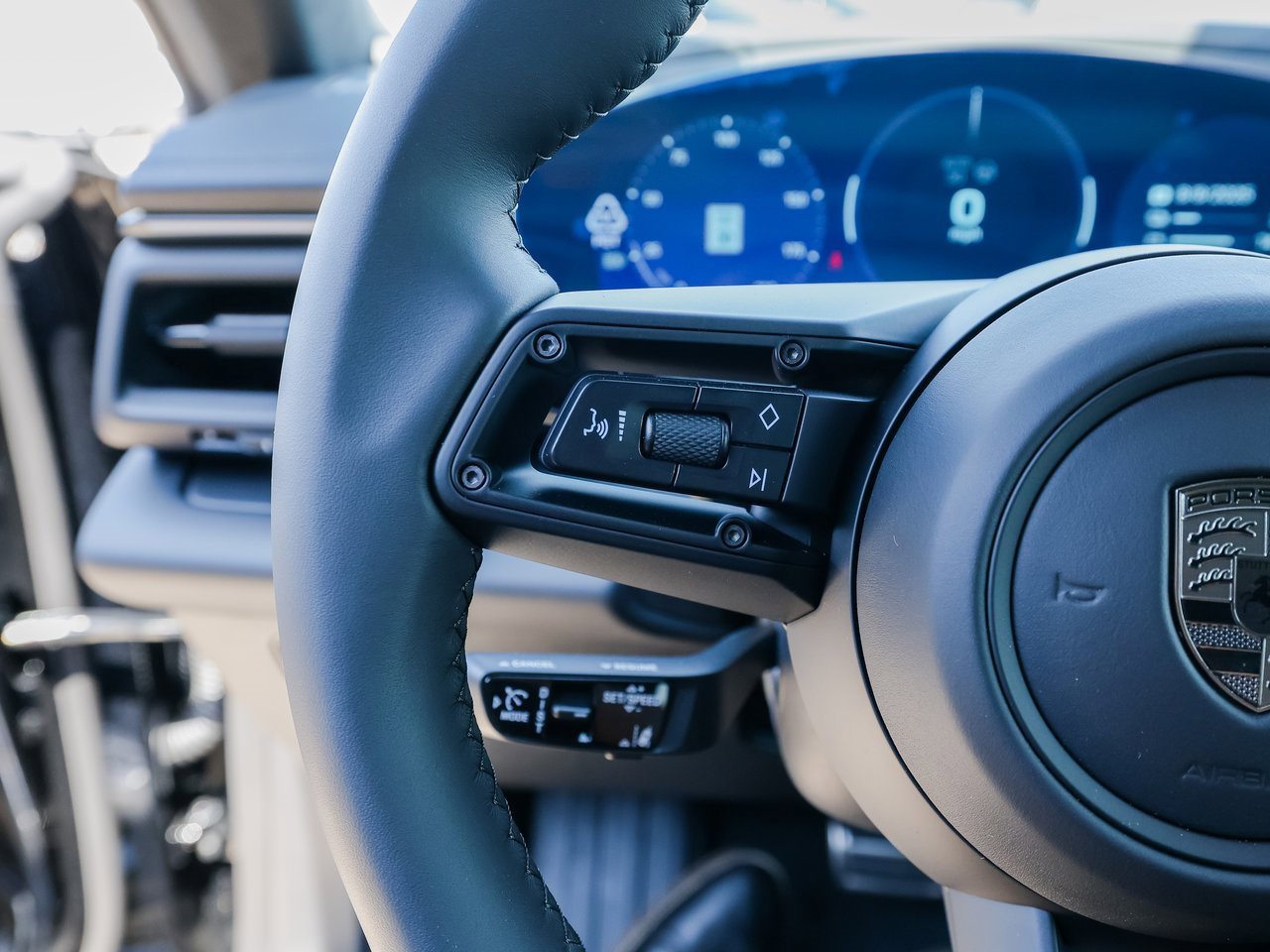 New 2025 Porsche Macan Turbo Electric image 17