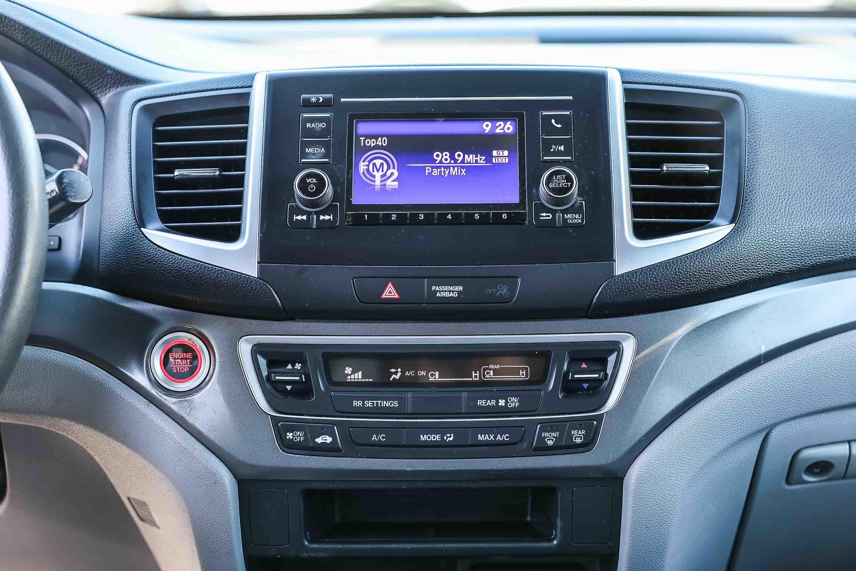 Certified 2020 Honda Pilot LX image 4