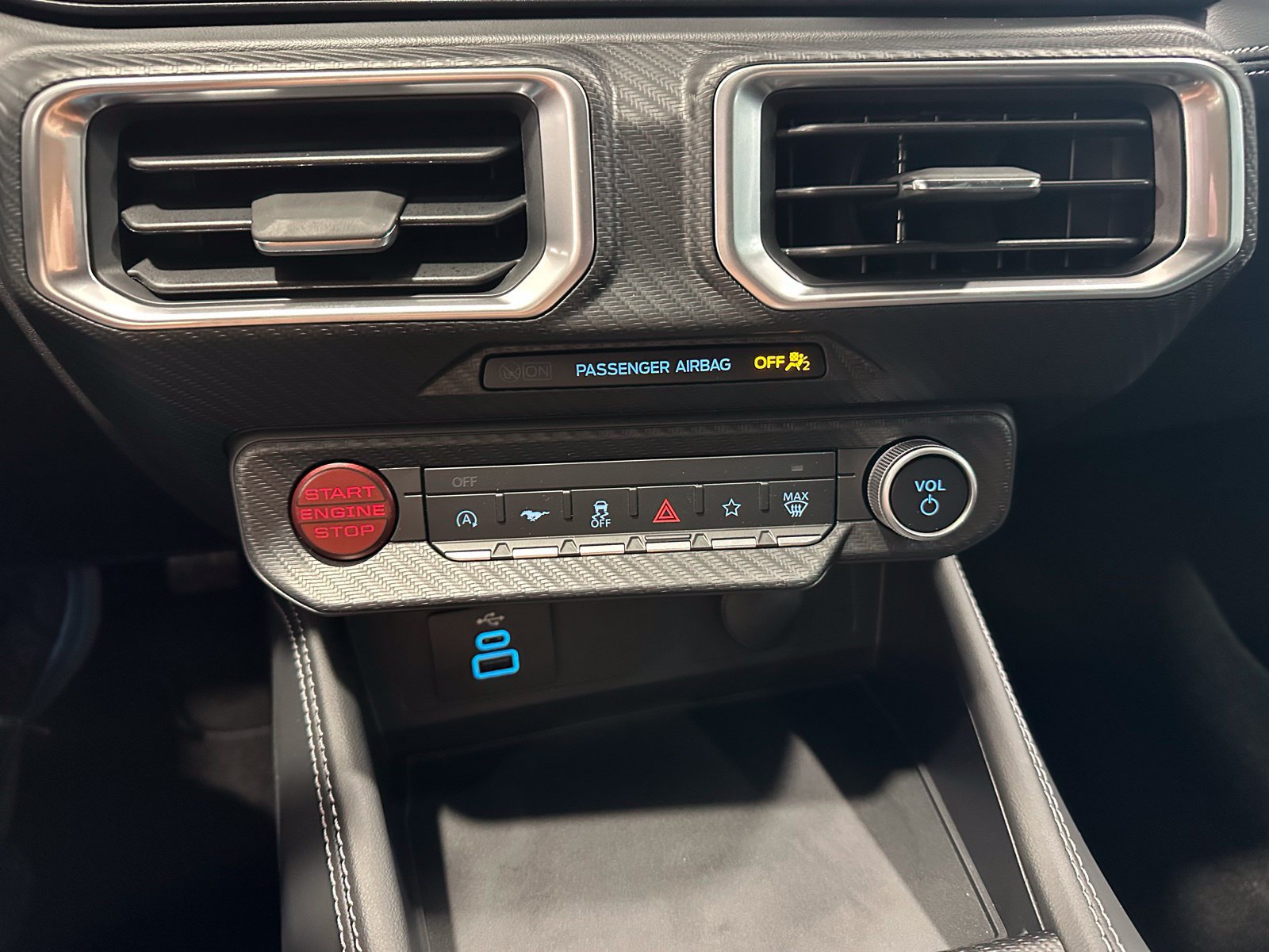 New 2025 Ford Mustang GT Premium w/ 60th Anniversary Package RWD image 18