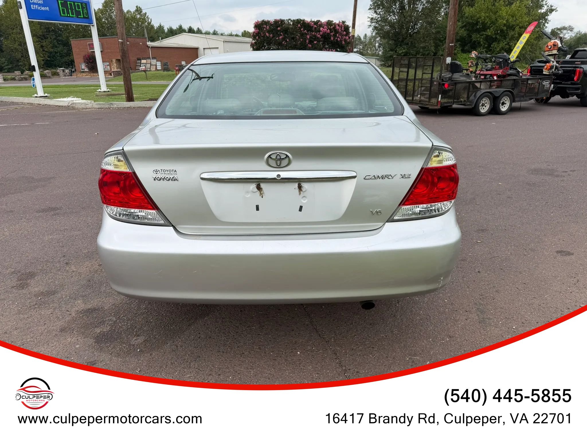 Used 2005 Toyota Camry XLE FWD image 4