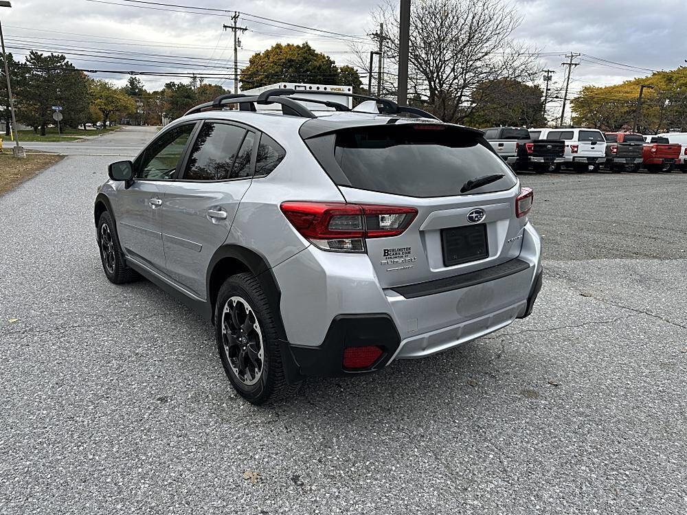 Used 2021 Subaru Crosstrek 2.0i Premium w/ Moonroof Package image 3
