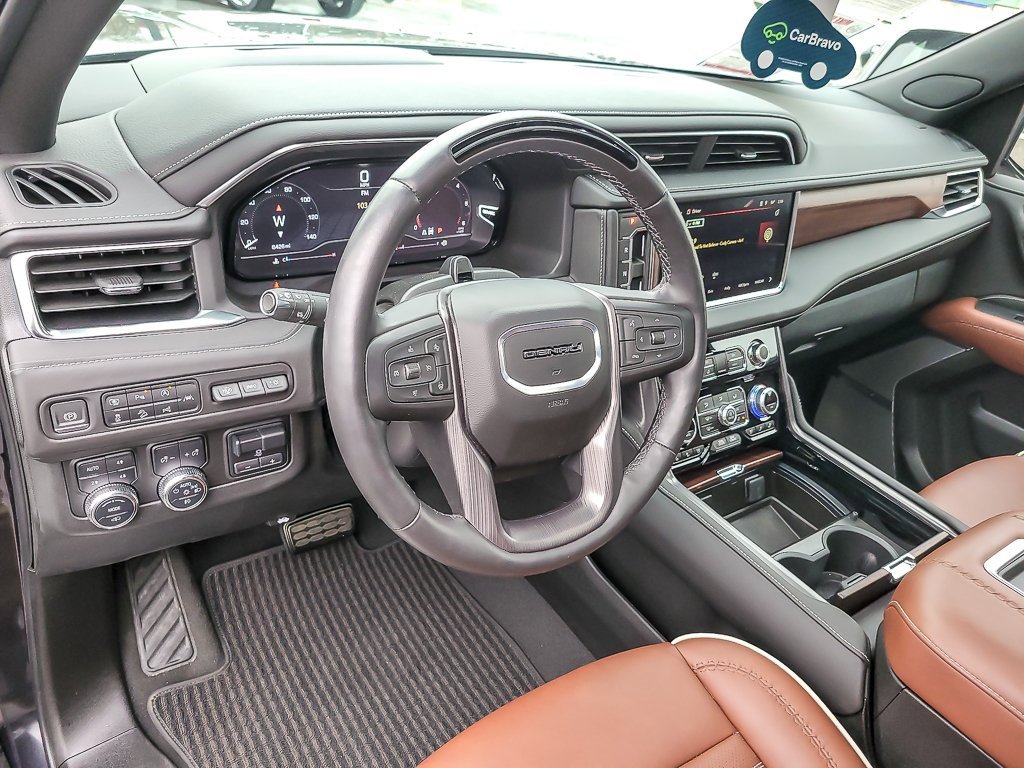 Certified 2024 GMC Yukon Denali Ultimate image 8
