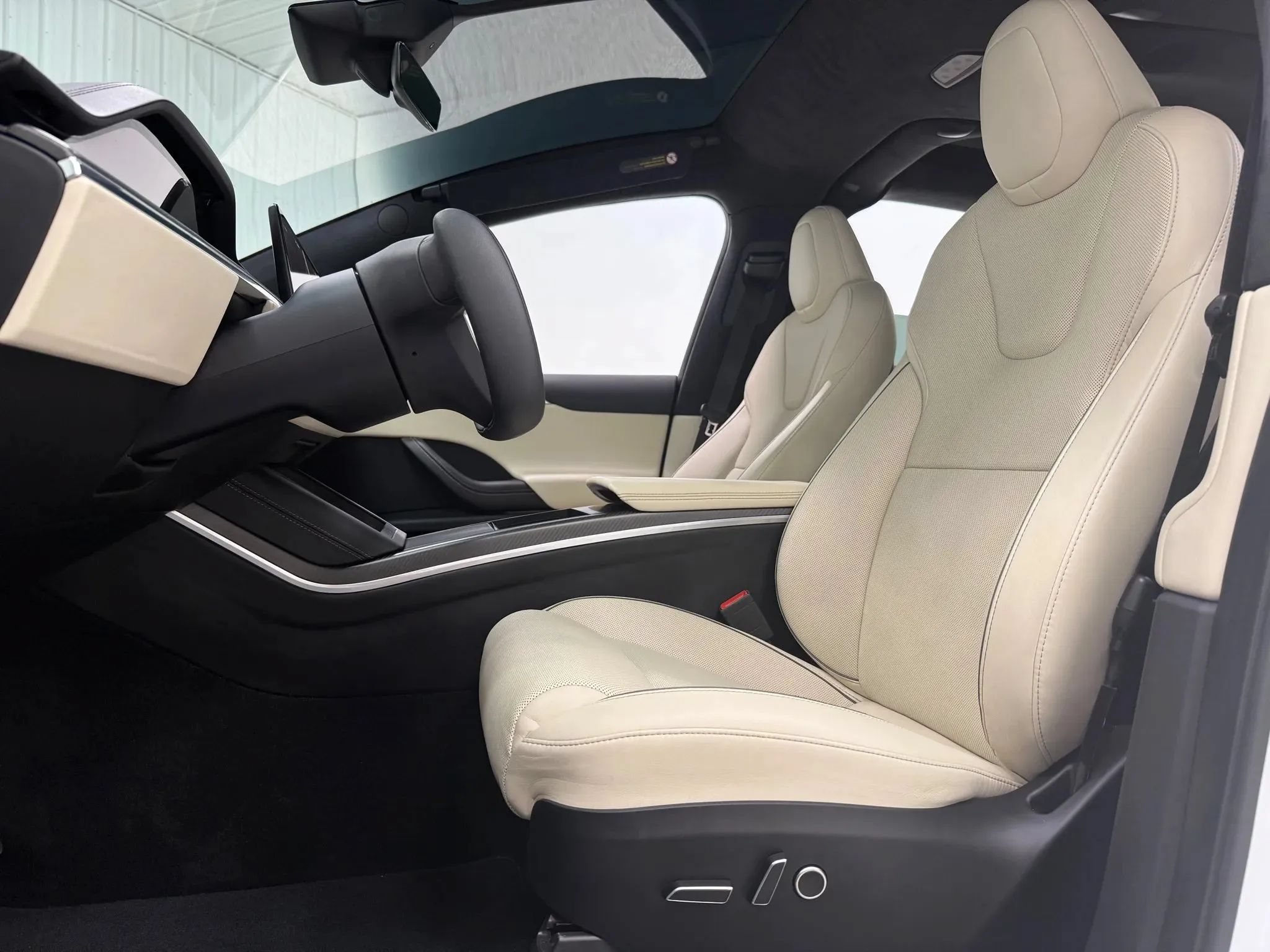 Used 2023 Tesla Model X Plaid AWD/4WD image 15