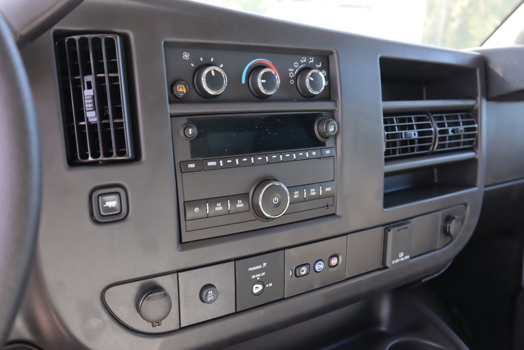 New 2025 GMC Savana 3500 w/ Power Convenience Package image 10