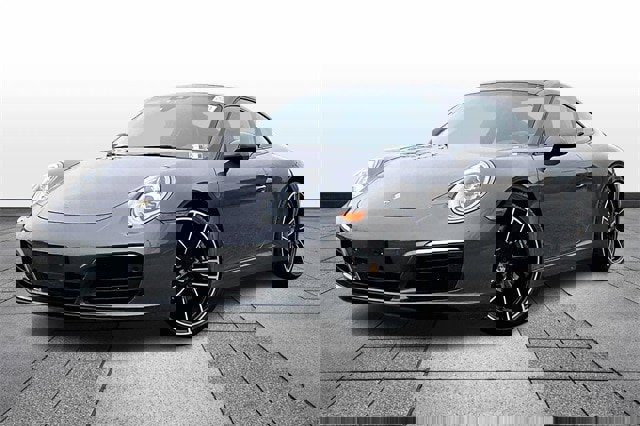 Used 2017 Porsche 911 Carrera 4 image 4