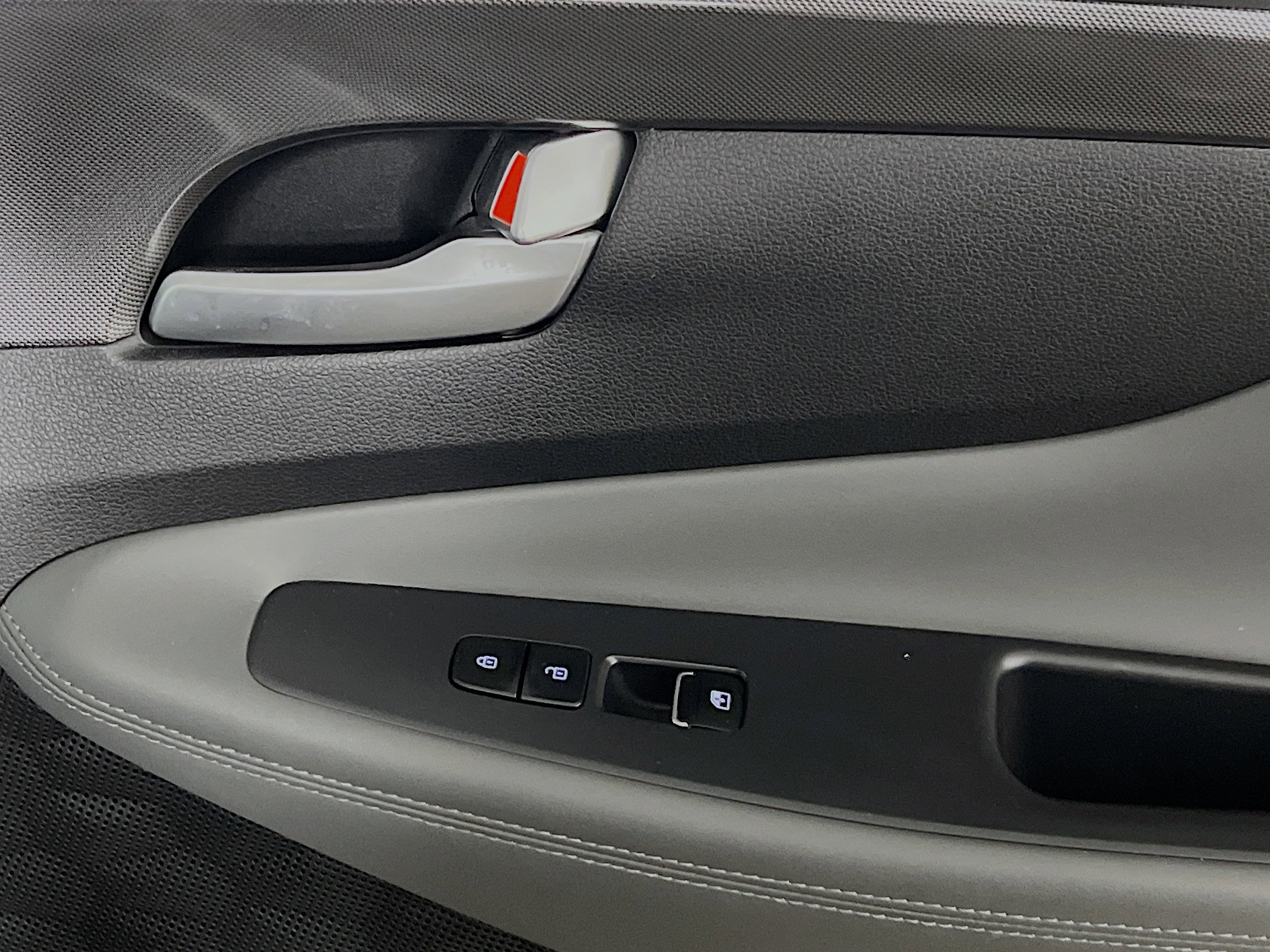 Used 2023 Hyundai Santa Fe SEL w/ Premium Package image 32