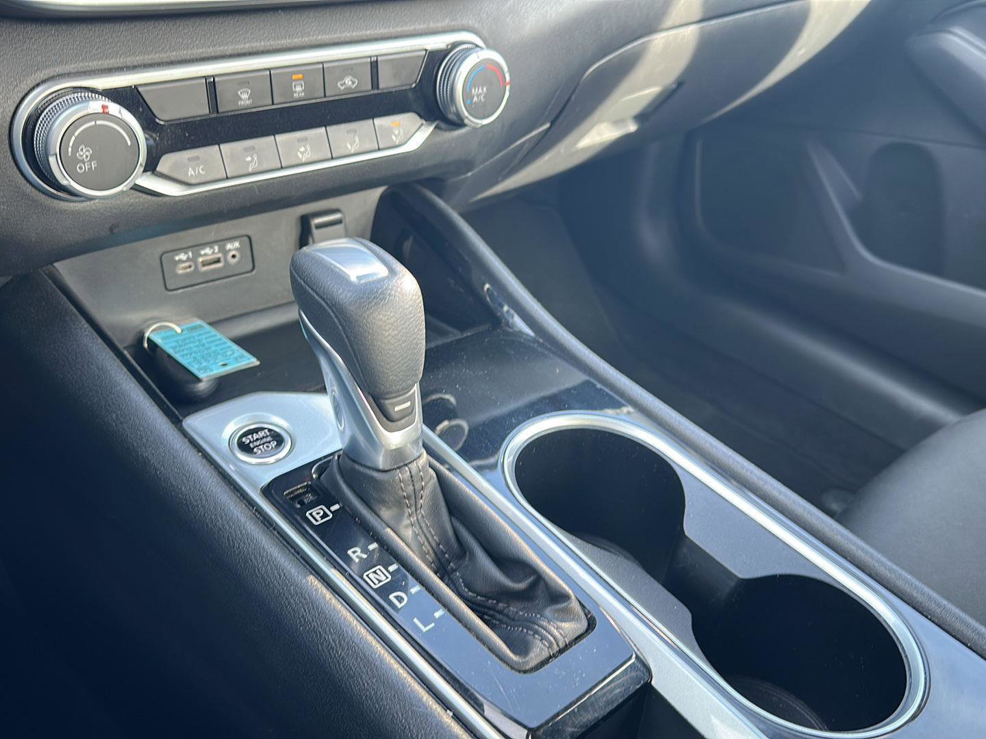 Used 2024 Nissan Altima 2.5 SV image 18