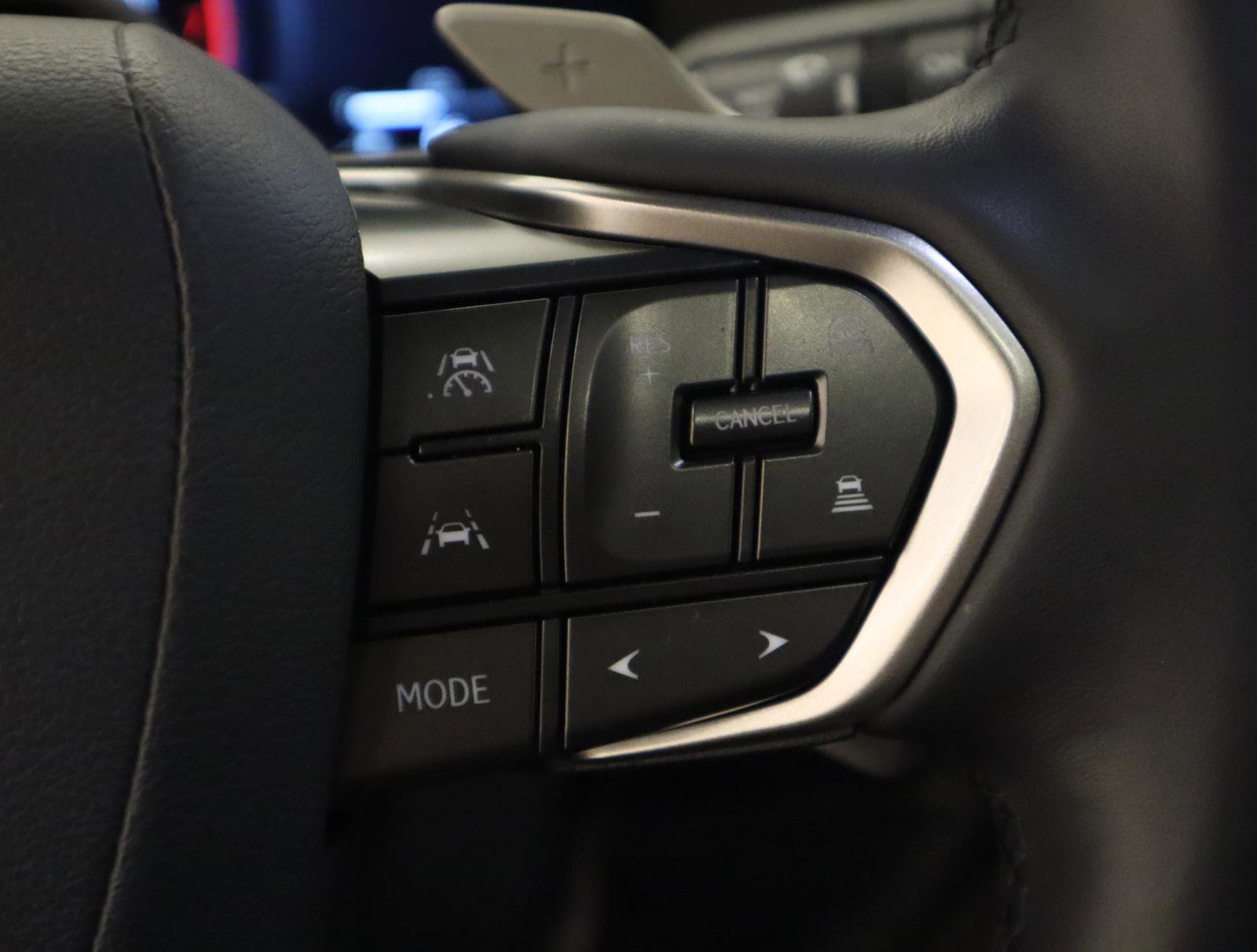 Used 2024 Lexus GX 550 w/ Accessory Package (Z1) image 32