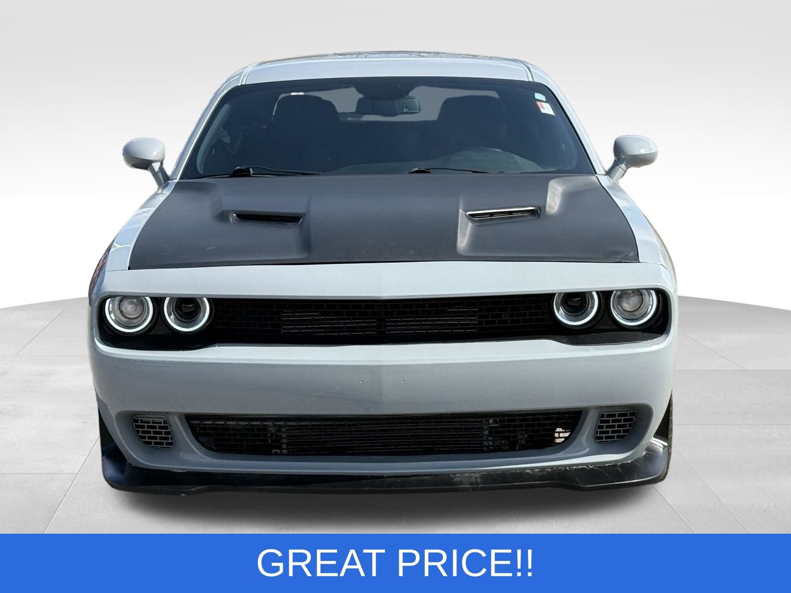 Used 2021 Dodge Challenger SXT w/ Blacktop Package image 12