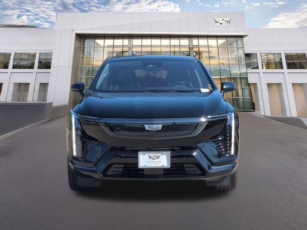 New 2025 Cadillac Optiq Sport 2 w/ LPO, Floor Liner Package video 2