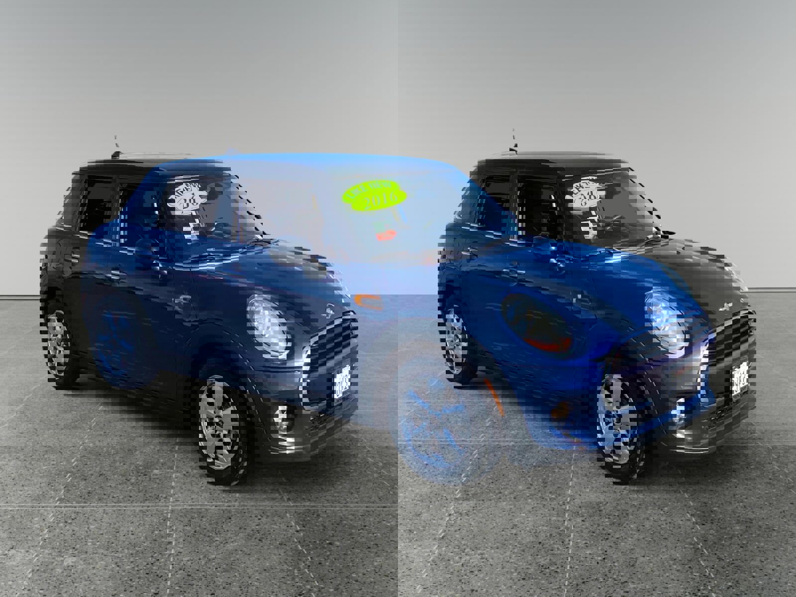 Used 2016 MINI Cooper 4-Door Hardtop image 7