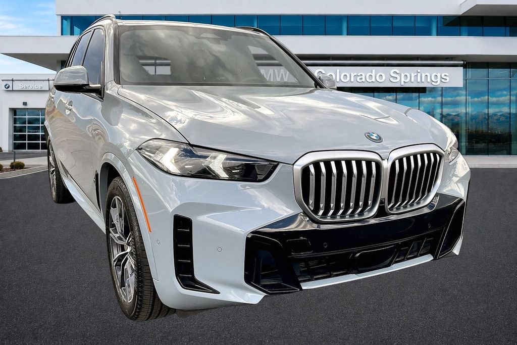 Used 2024 BMW X5 xDrive50e w/ M Sport Package AWD/4WD image 32