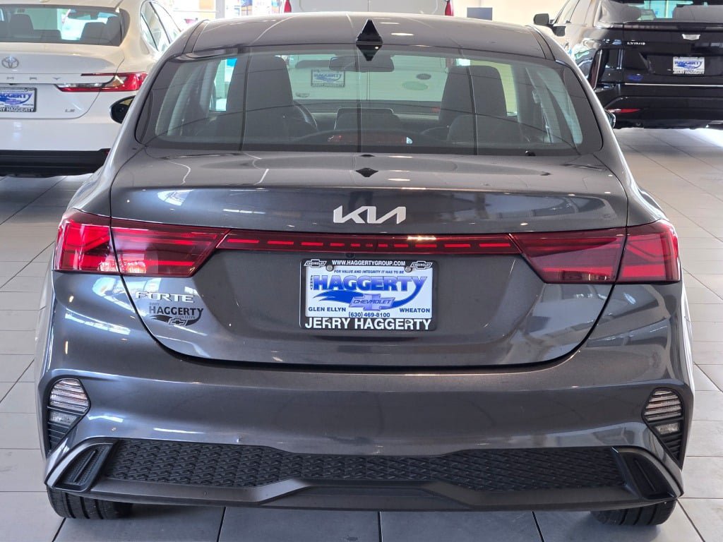 Used 2024 Kia Forte LXS w/ LXS Technology Package FWD image 12