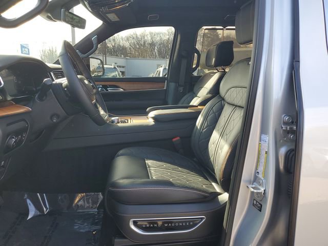 Used 2024 Jeep Grand Wagoneer Series III w/ HD Trailer Tow Package image 21