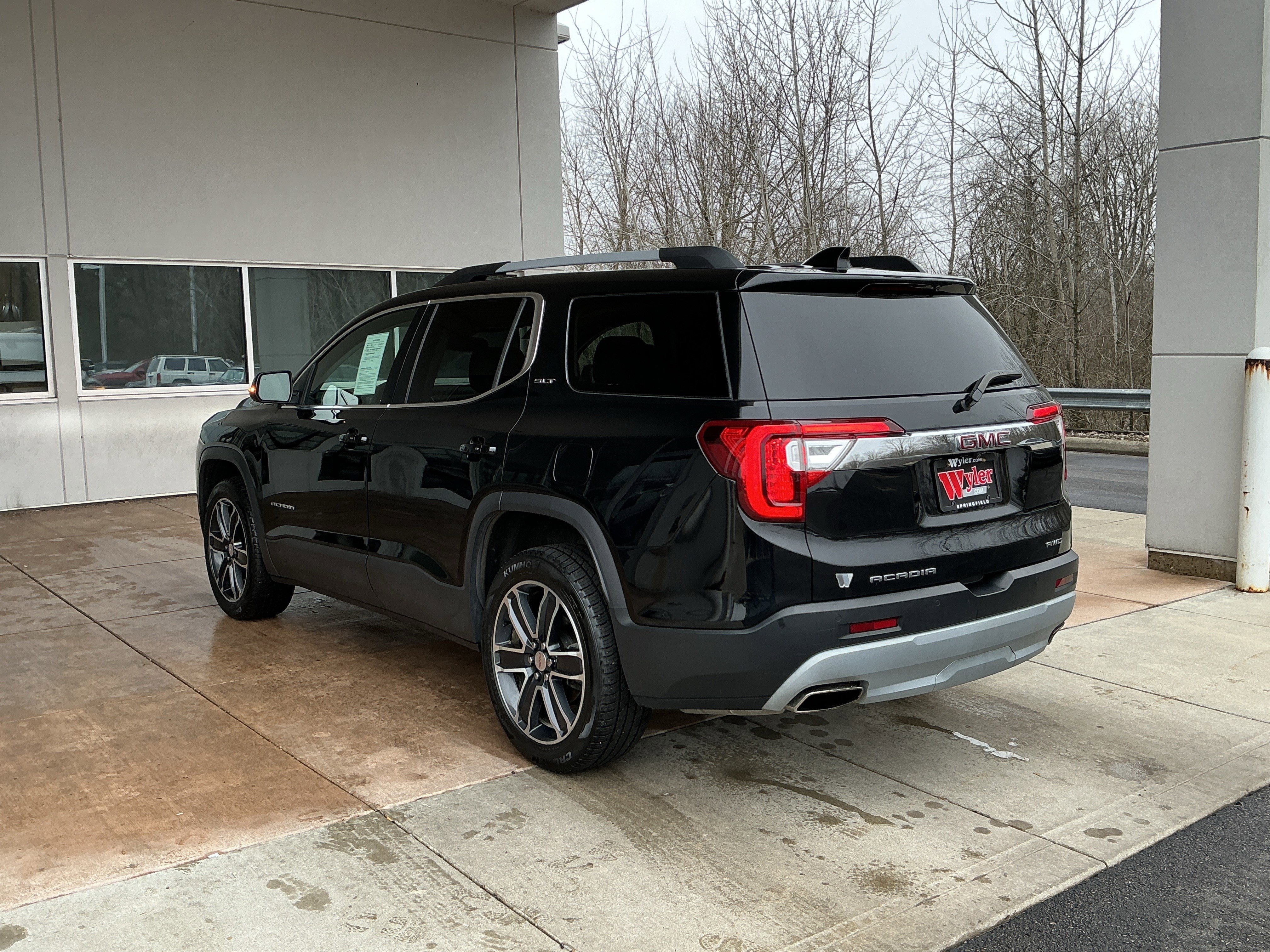 Used 2022 GMC Acadia SLT w/ Preferred Package image 20