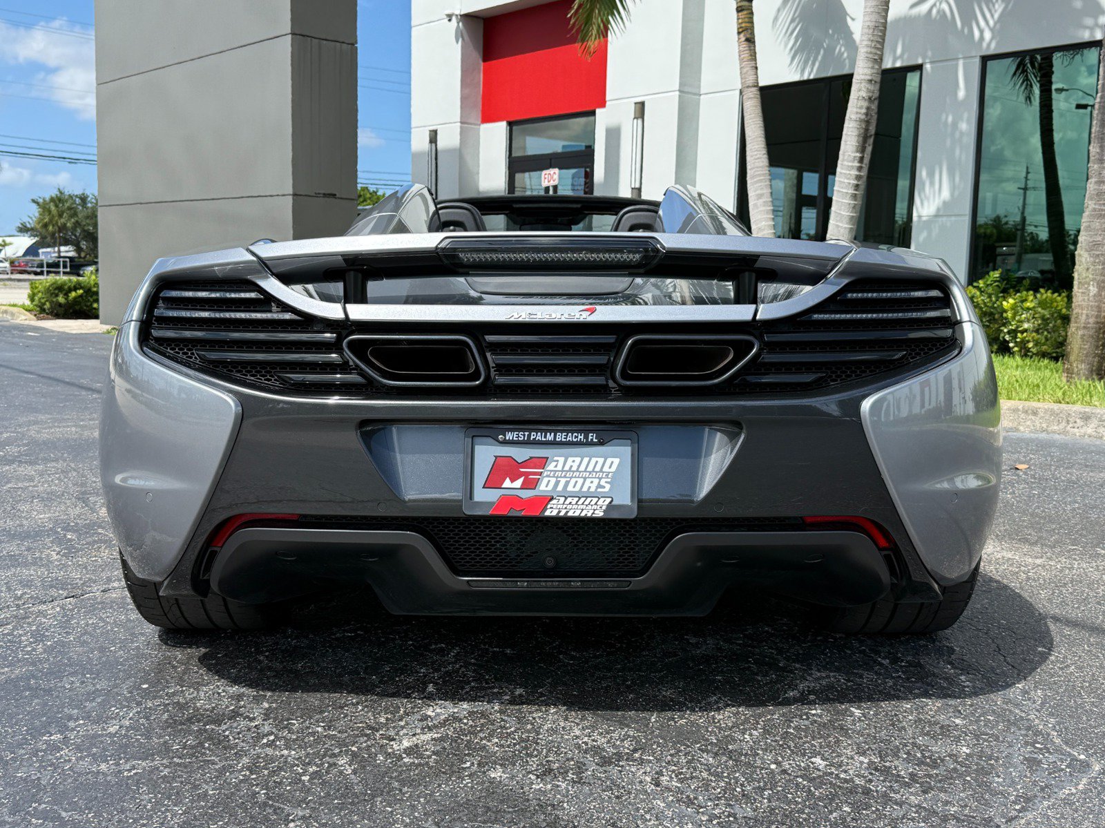 Used 2015 McLaren 650S Spider RWD image 15