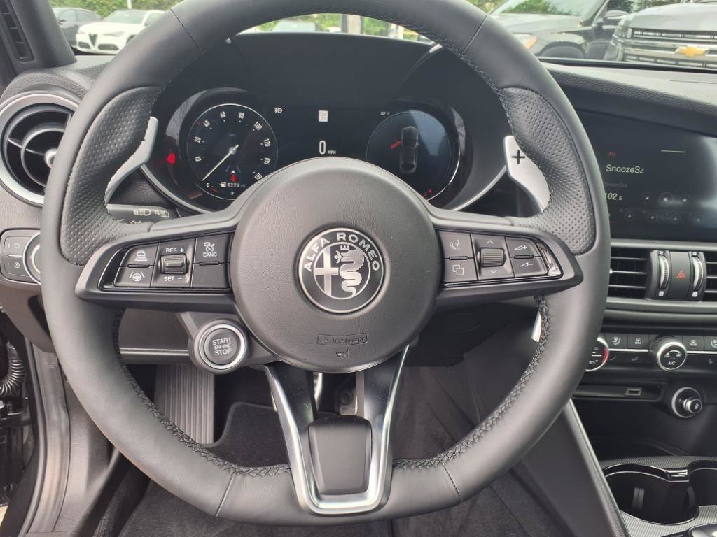 New 2025 Alfa Romeo Giulia w/ Driving Assist Package RWD image 14