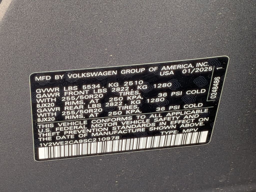 Used 2025 Volkswagen Atlas Cross Sport SE FWD image 28
