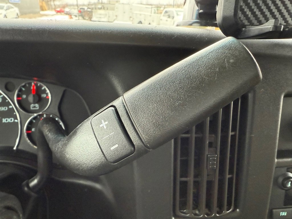 Used 2021 Chevrolet Express 2500 w/ Driver Convenience Package image 29