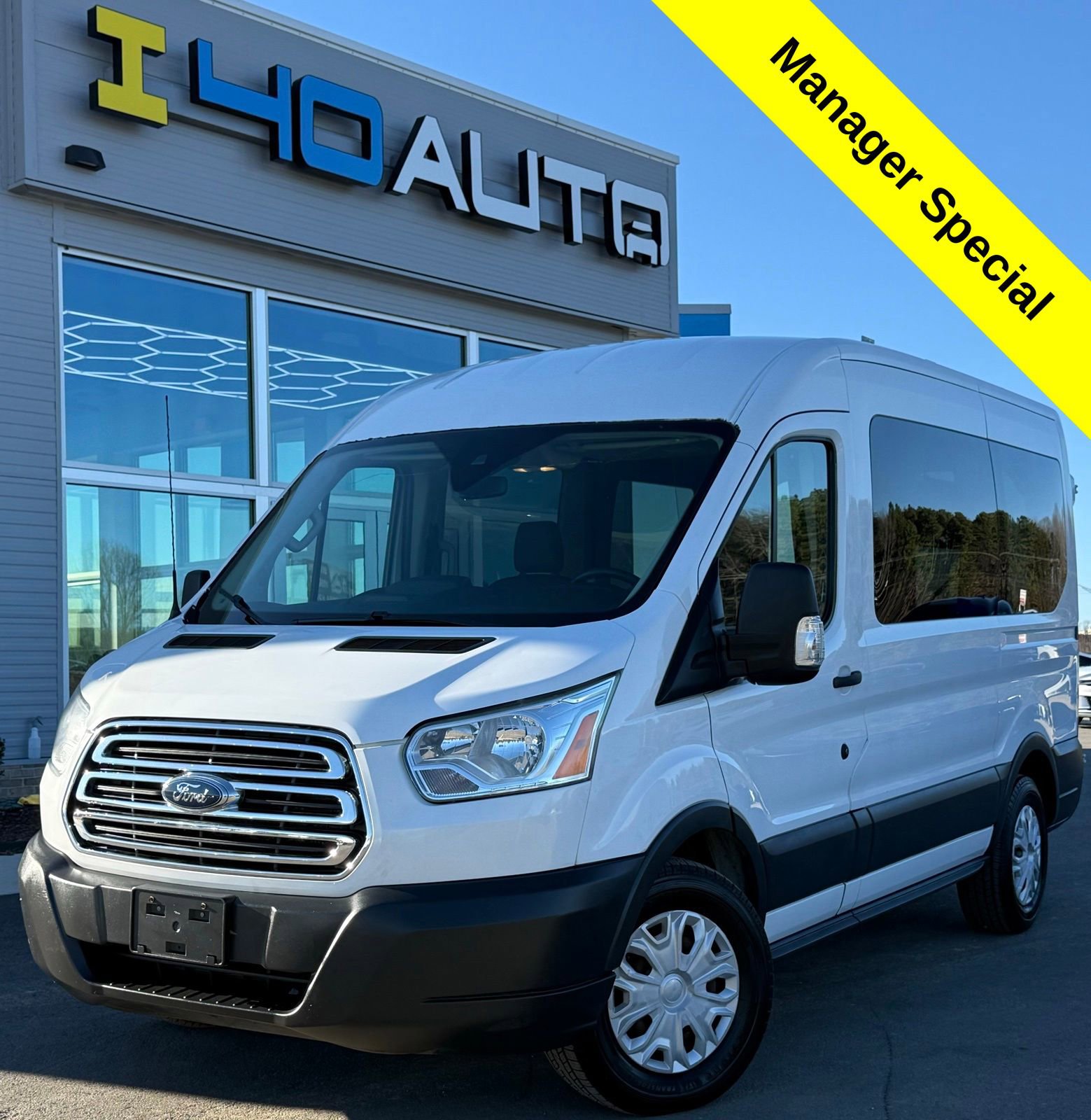 Used 2018 Ford Transit 150 XLT RWD image 1