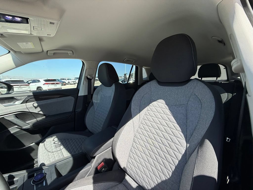 Certified 2025 Volkswagen Tiguan S FWD image 15