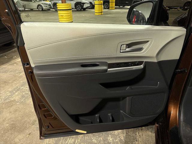 Certified 2023 Toyota Sienna XLE w/ XLE Plus Package image 32