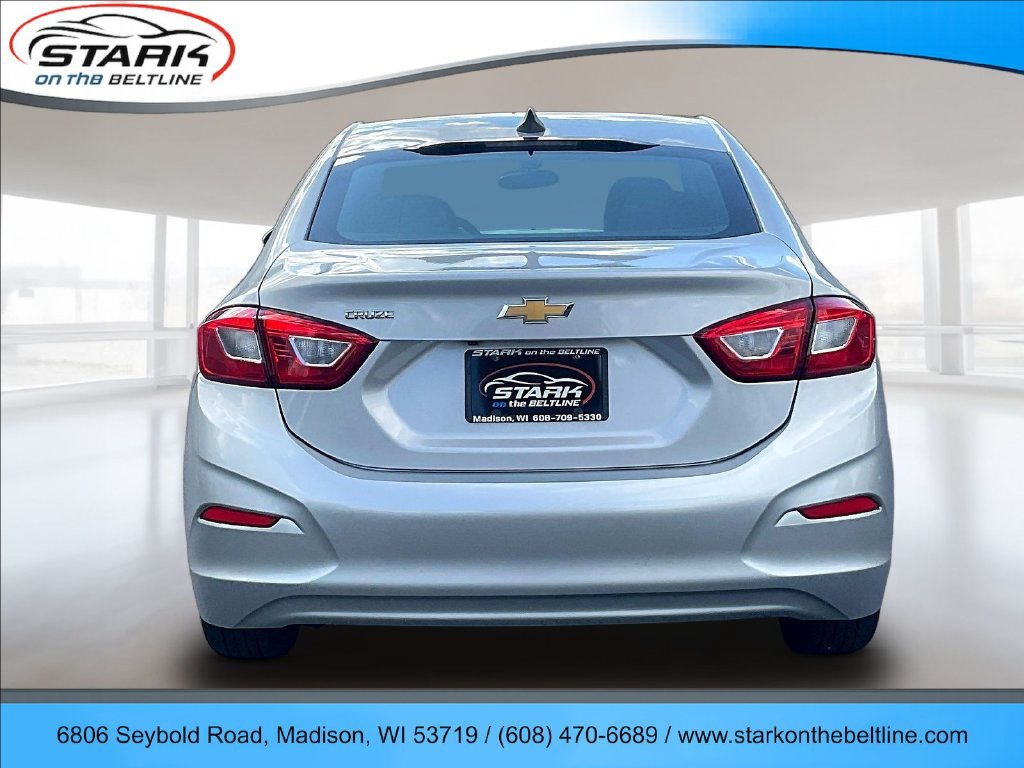 Used 2019 Chevrolet Cruze LS w/ LS Convenience Package FWD image 5