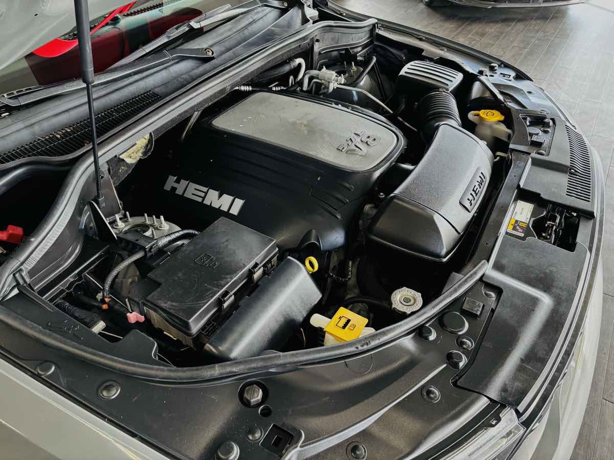 Used 2021 Dodge Durango R/T w/ Blacktop Package AWD/4WD image 23