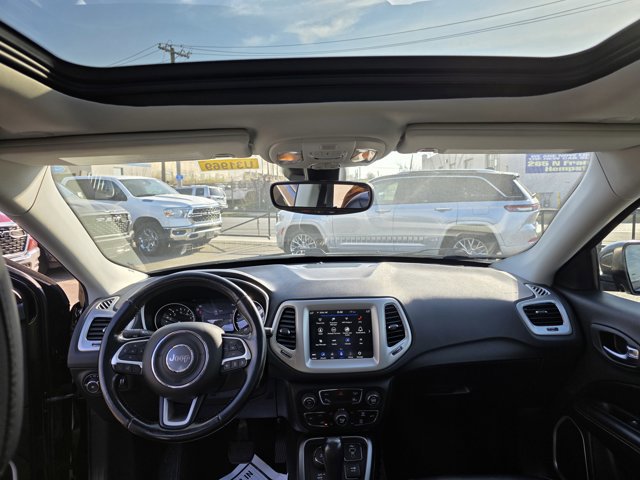 Used 2020 Jeep Compass Latitude image 5