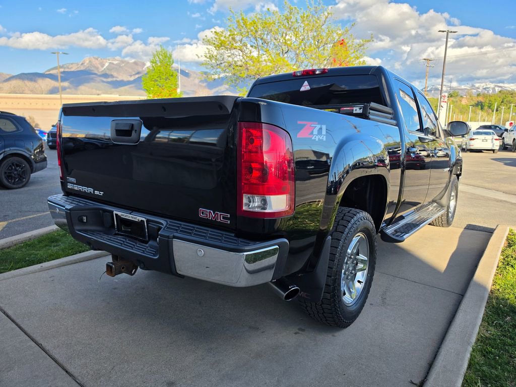 Used 2009 GMC Sierra 1500 SLT w/ All-Terrain Package AWD/4WD image 5