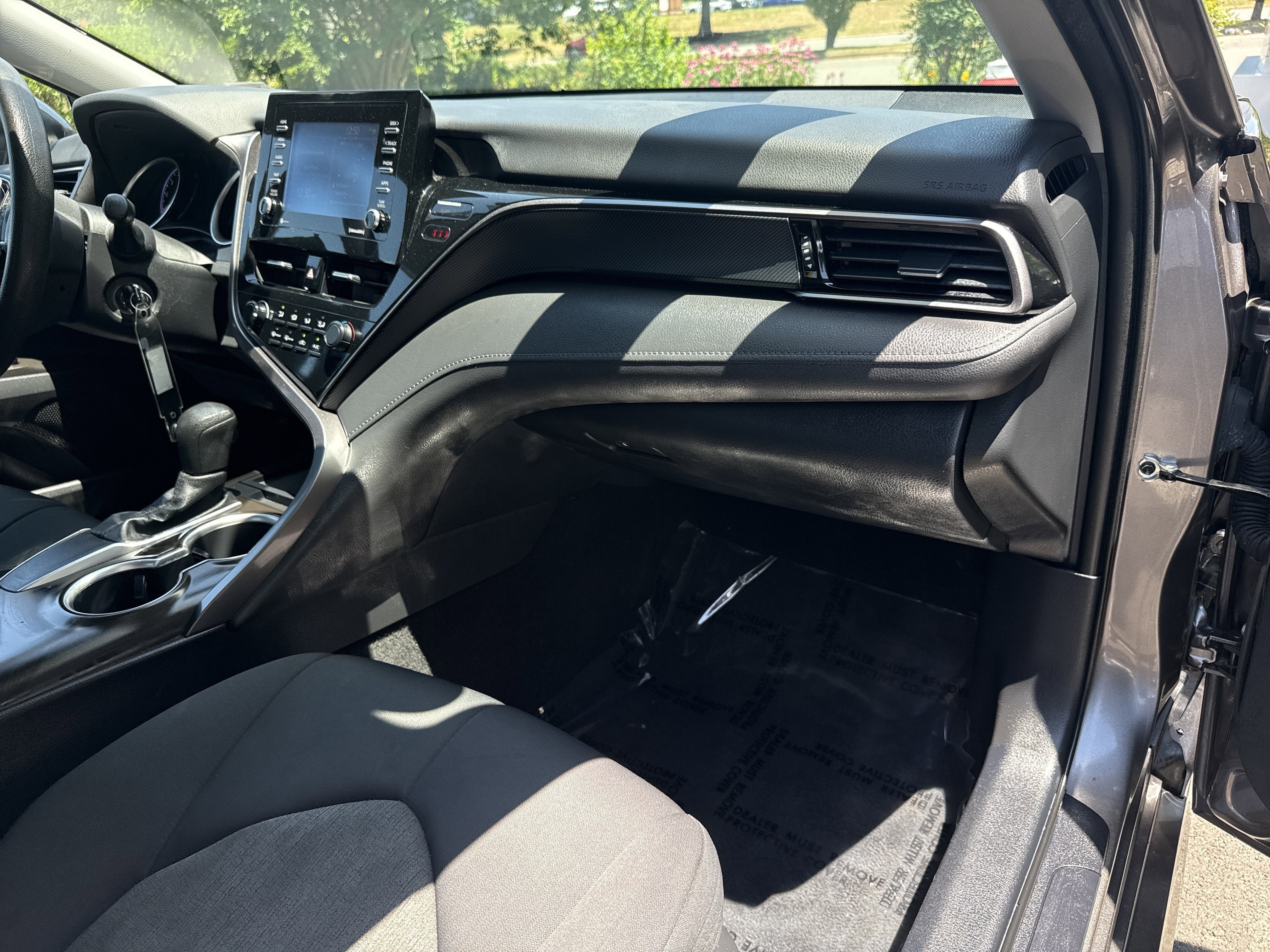 Used 2021 Toyota Camry LE FWD image 25