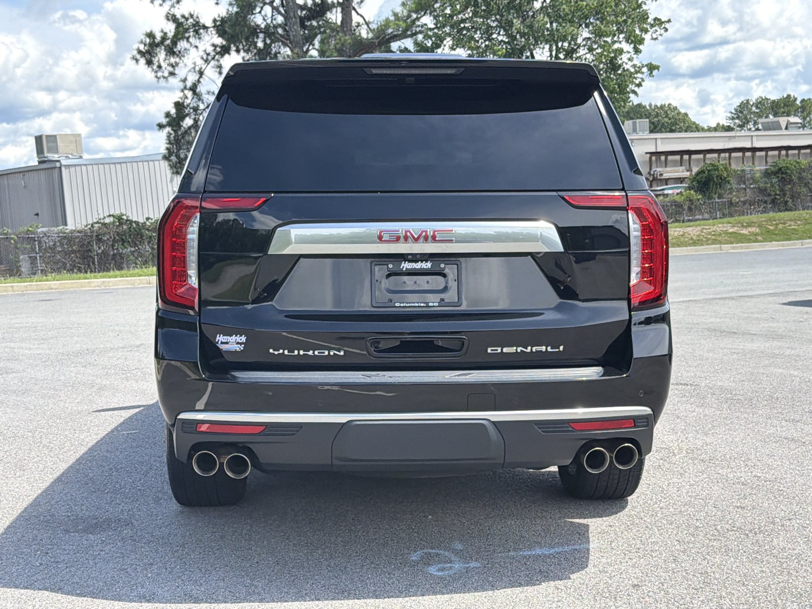 Used 2023 GMC Yukon Denali w/ Denali Reserve Package AWD/4WD image 11