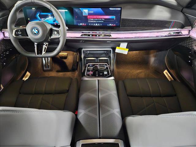 New 2026 BMW i7 M70 AWD/4WD image 15