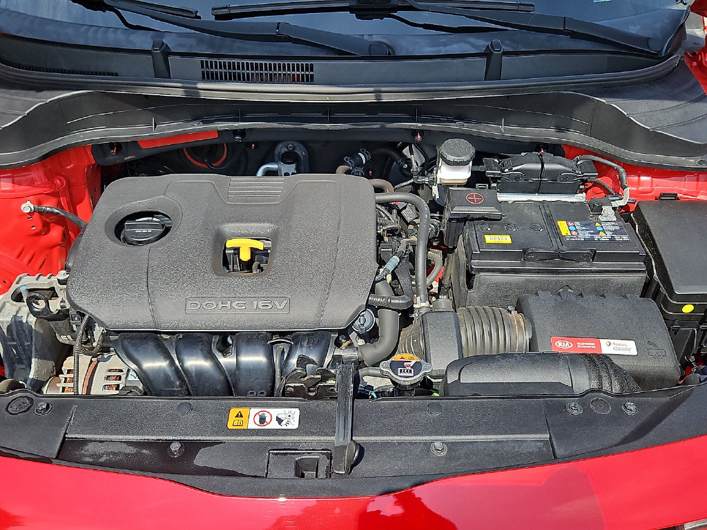 Certified 2022 Kia Soul LX FWD image 28
