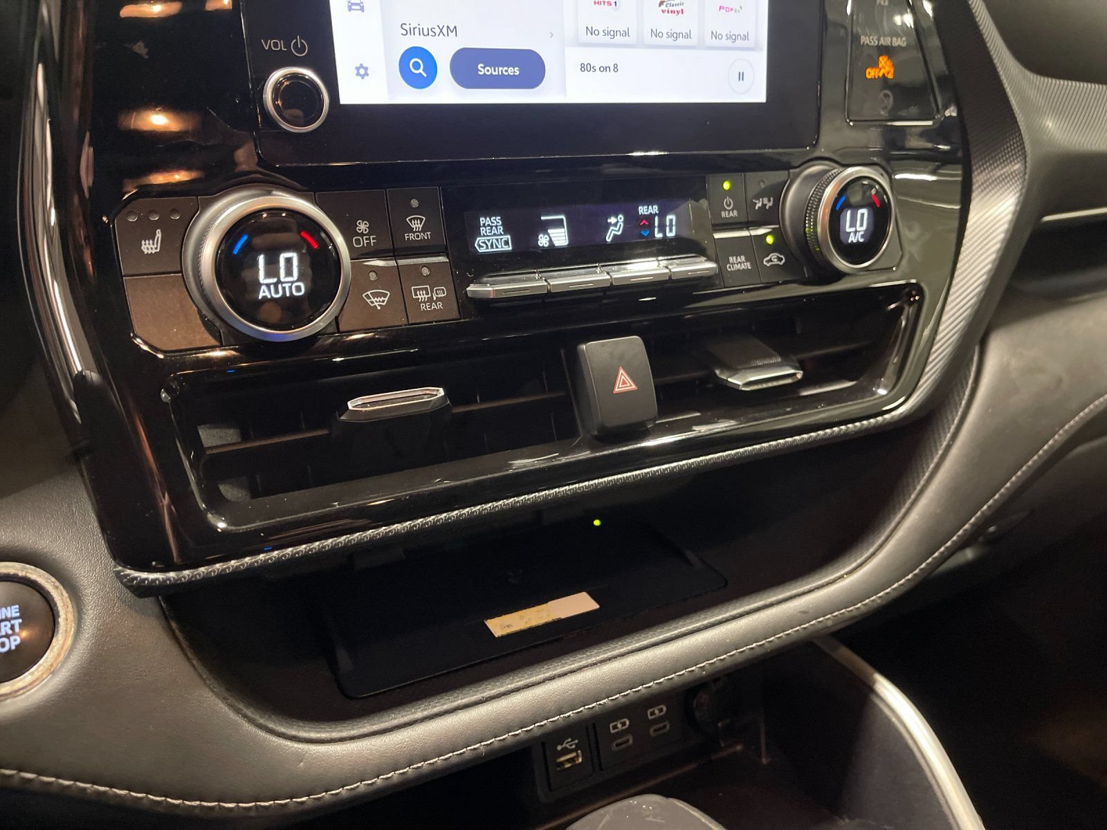 Used 2023 Toyota Highlander XSE FWD image 24