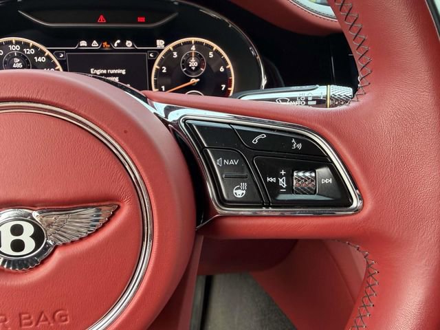Used 2024 Bentley Flying Spur V8 AWD/4WD image 23