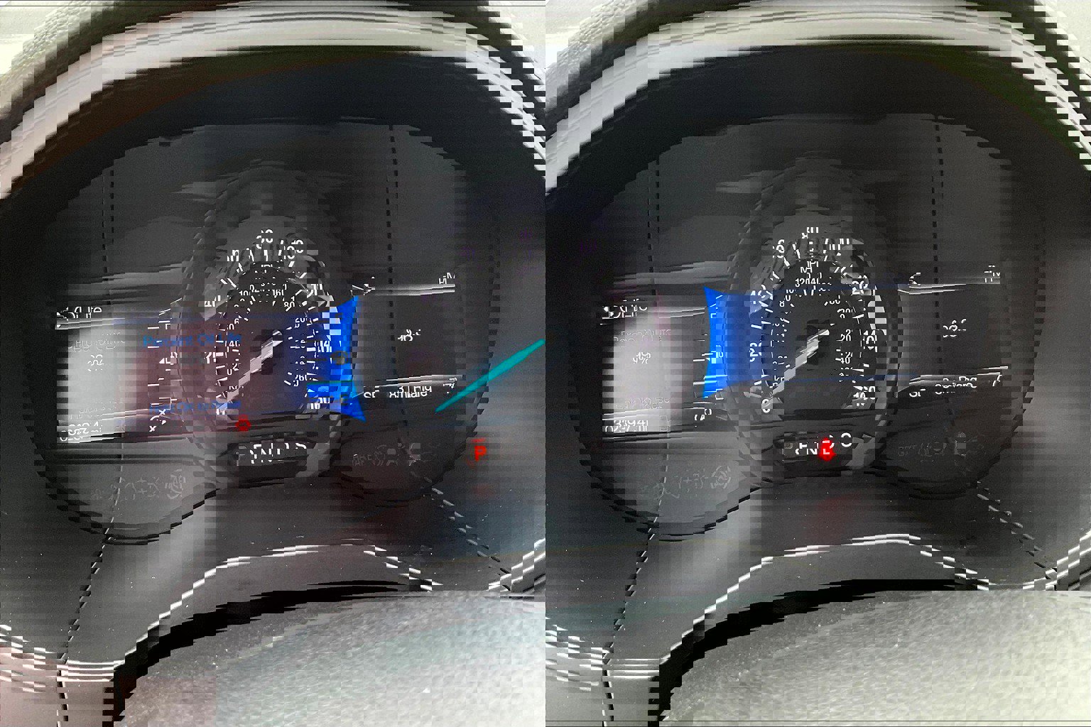 Used 2023 Ford Edge Titanium w/ Class II Trailer Tow Package AWD/4WD image 13