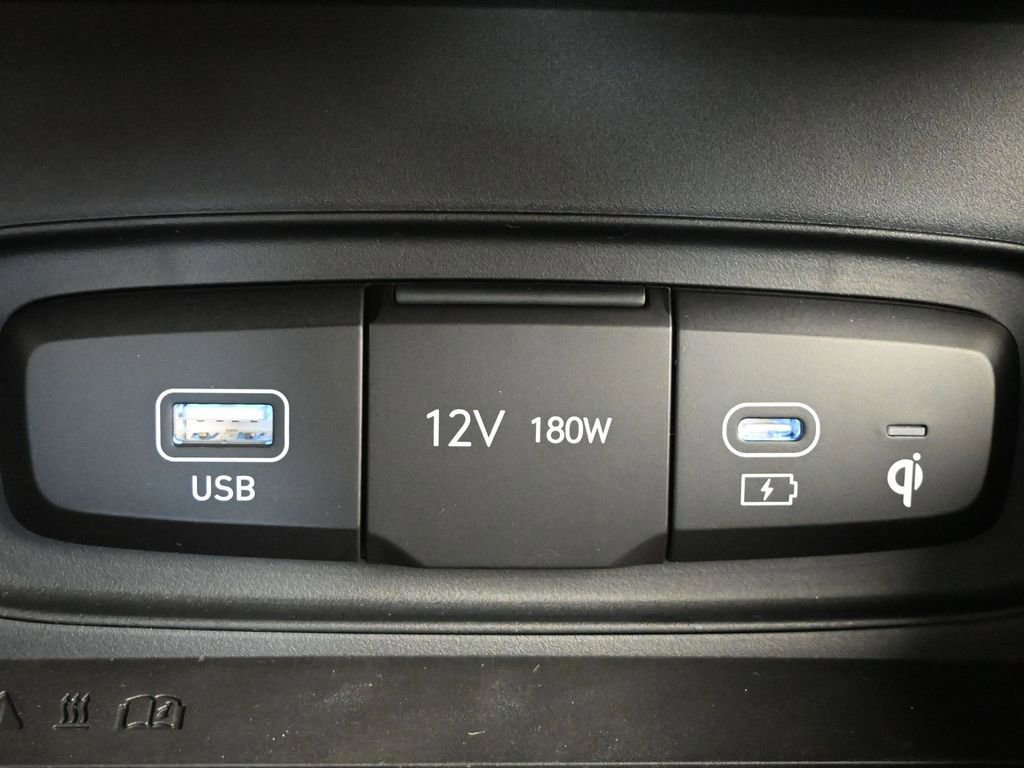 New 2026 Hyundai Venue SEL image 32