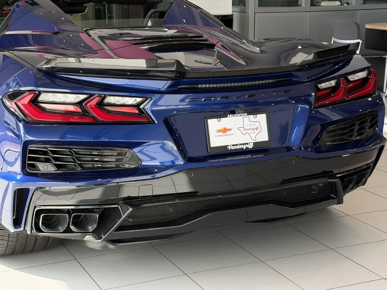 New 2027 Chevrolet Corvette Grand Sport w/ Stealth Interior Trim Package RWD image 6