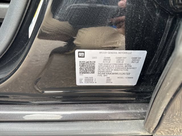 Used 2024 Buick Enclave Essence AWD/4WD image 32
