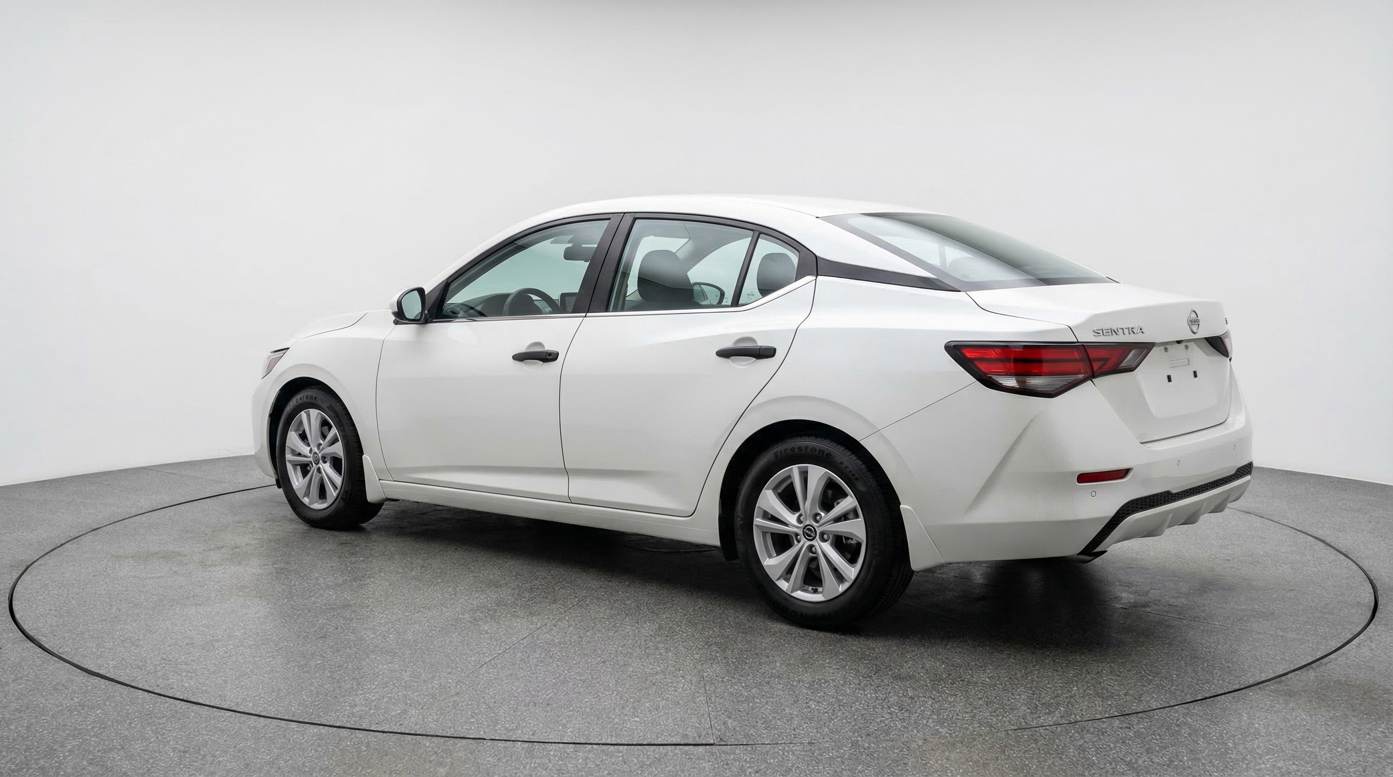 Used 2025 Nissan Sentra S image 6