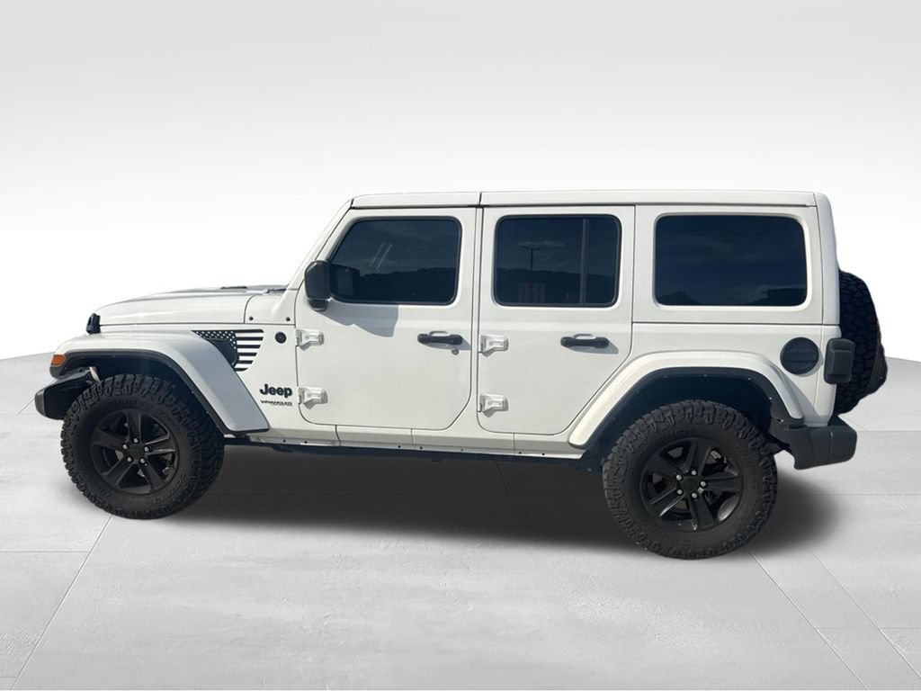 Used 2022 Jeep Wrangler Unlimited Sahara AWD/4WD image 9