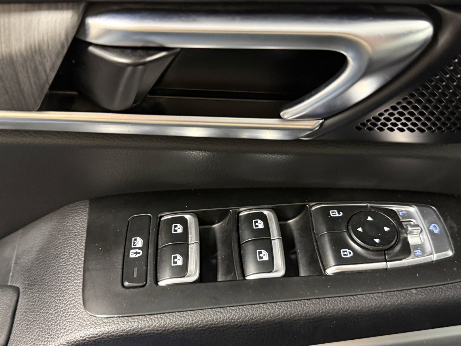 Used 2023 Kia Telluride EX AWD/4WD image 26