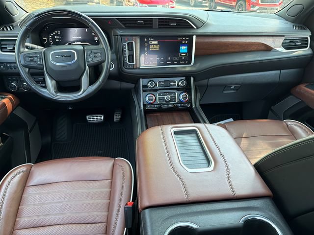 Used 2024 GMC Yukon Denali Ultimate AWD/4WD image 24
