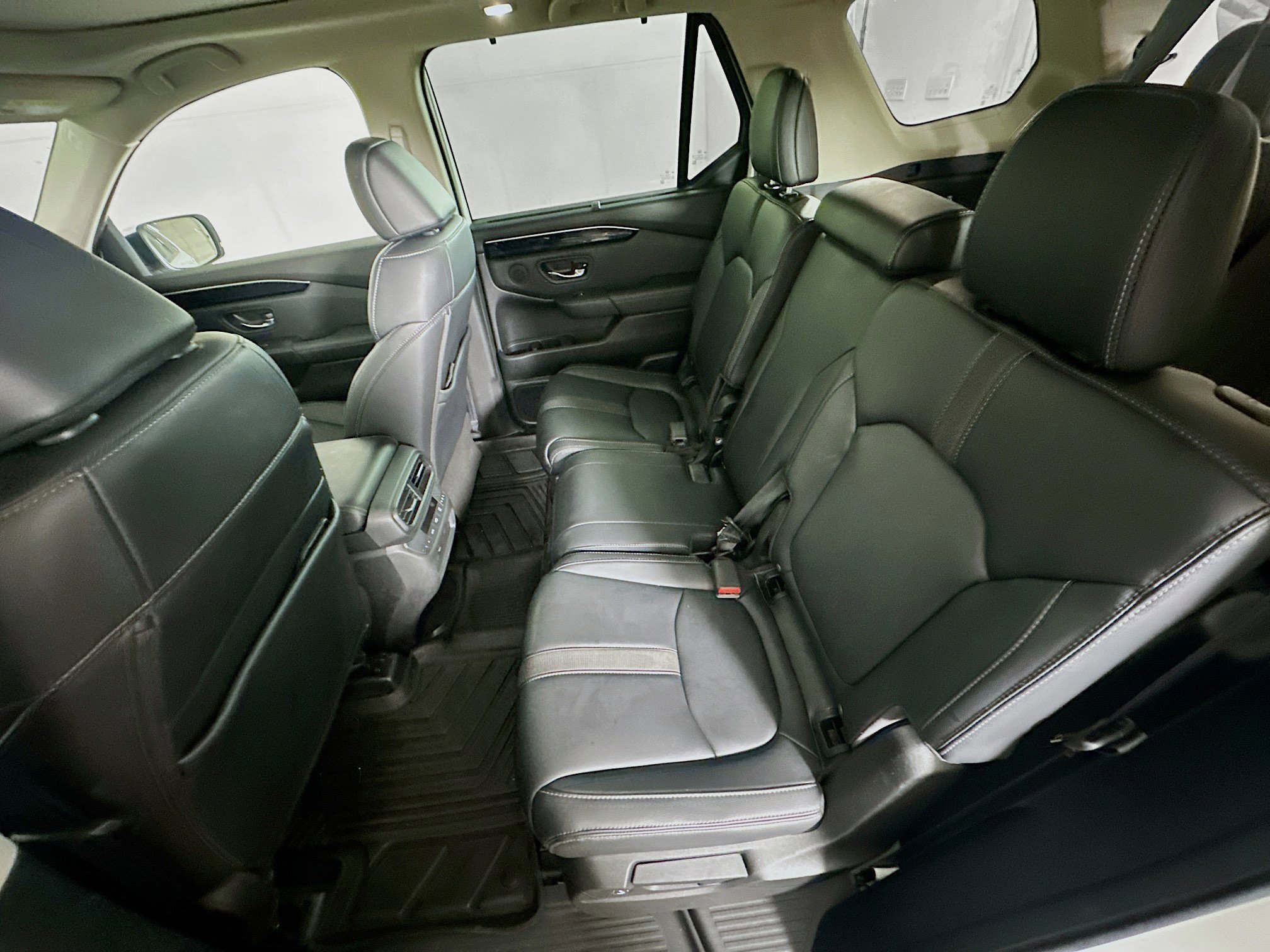 Used 2023 Honda Pilot Touring image 28