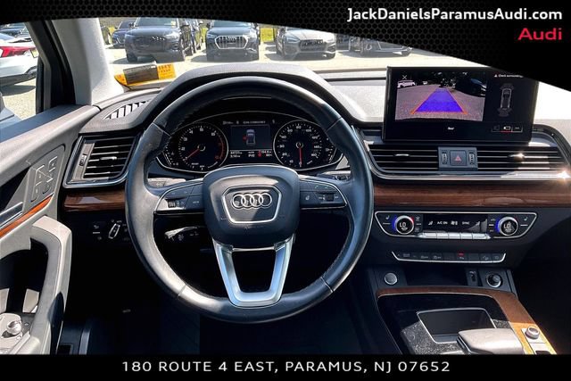 Certified 2023 Audi Q5 2.0T Premium w/ Convenience Package AWD/4WD image 5