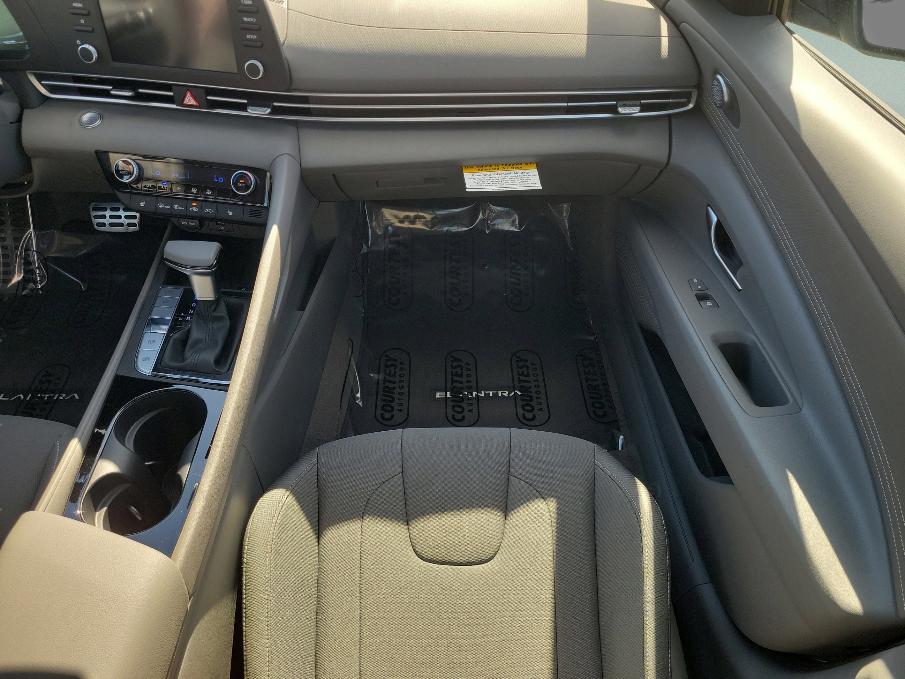 New 2026 Hyundai Elantra SEL Sport Premium FWD image 15