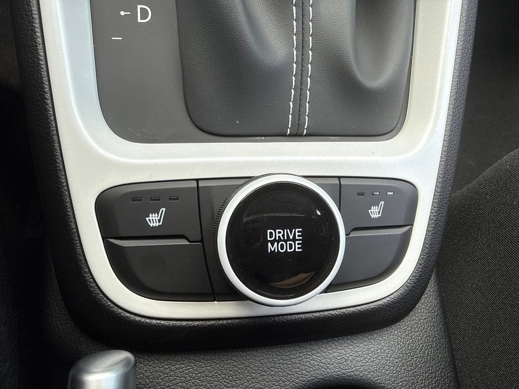 New 2026 Hyundai Venue SEL FWD image 26