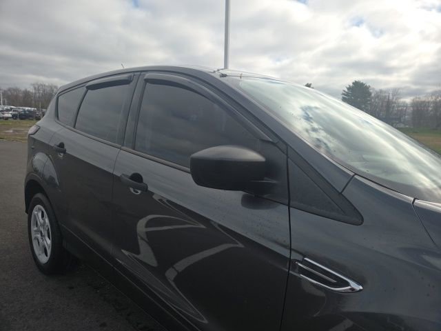 Used 2017 Ford Escape S image 5