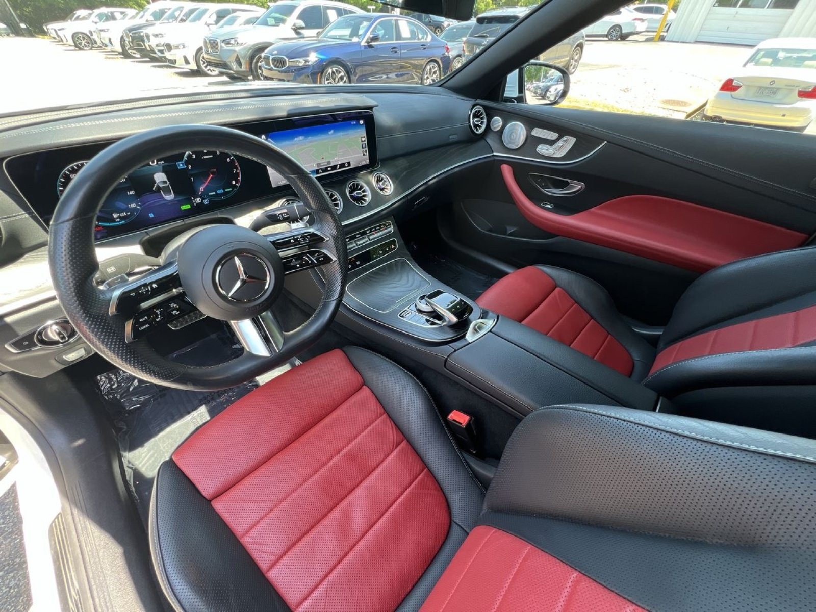 Used 2021 Mercedes-Benz E 450 Cabriolet image 2